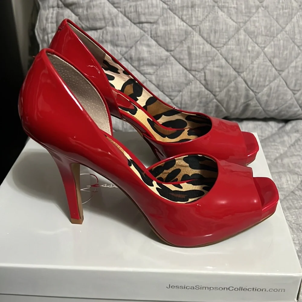 Jessica Simpson Josette red patent heels - Picture 4 of 7